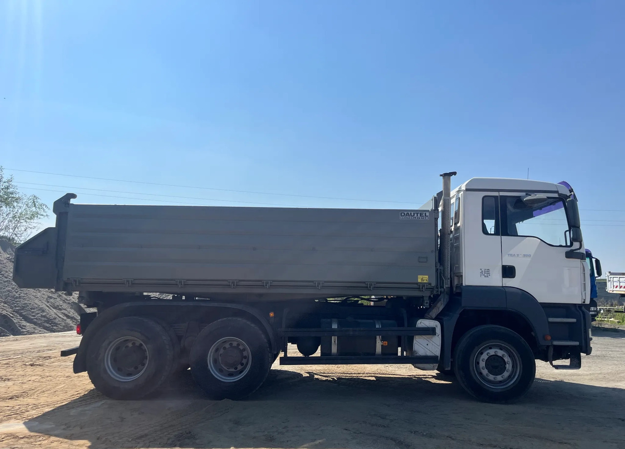 Самосвал камион MAN TGA 33.390: снимка 7 Самосвал камион MAN TGA 33.390: снимка 7