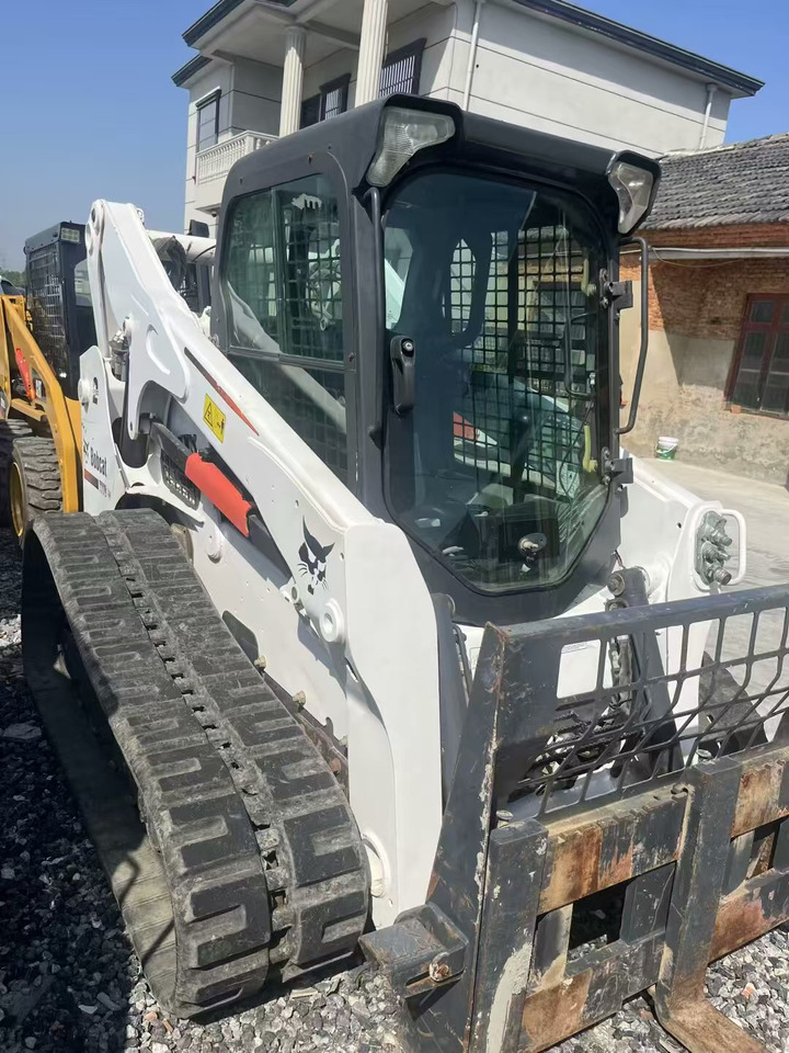 BOBCAT T770 - Ножична работна платформа: снимка 3 BOBCAT T770 - Ножична работна платформа: снимка 3