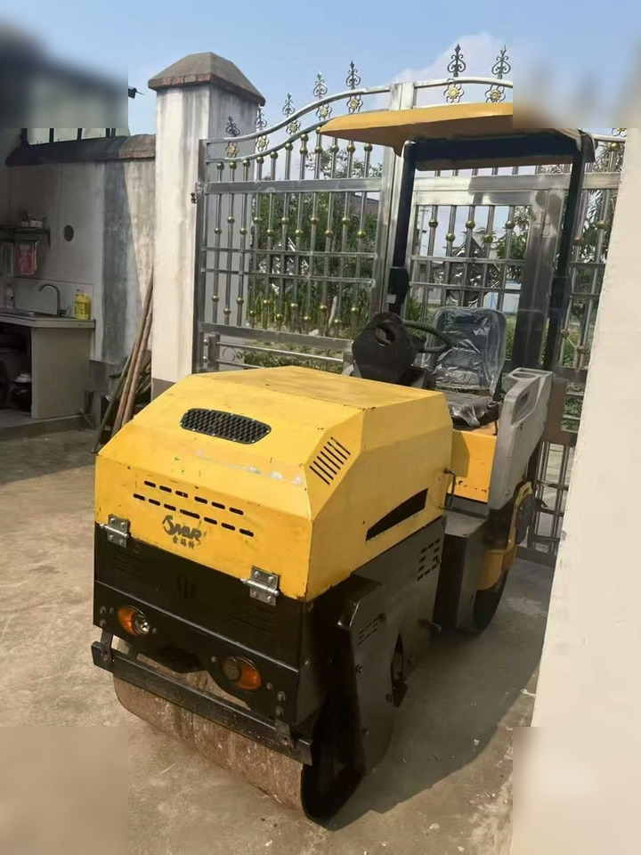 BOMAG BW80AD-3 - Валяк: снимка 4 BOMAG BW80AD-3 - Валяк: снимка 4