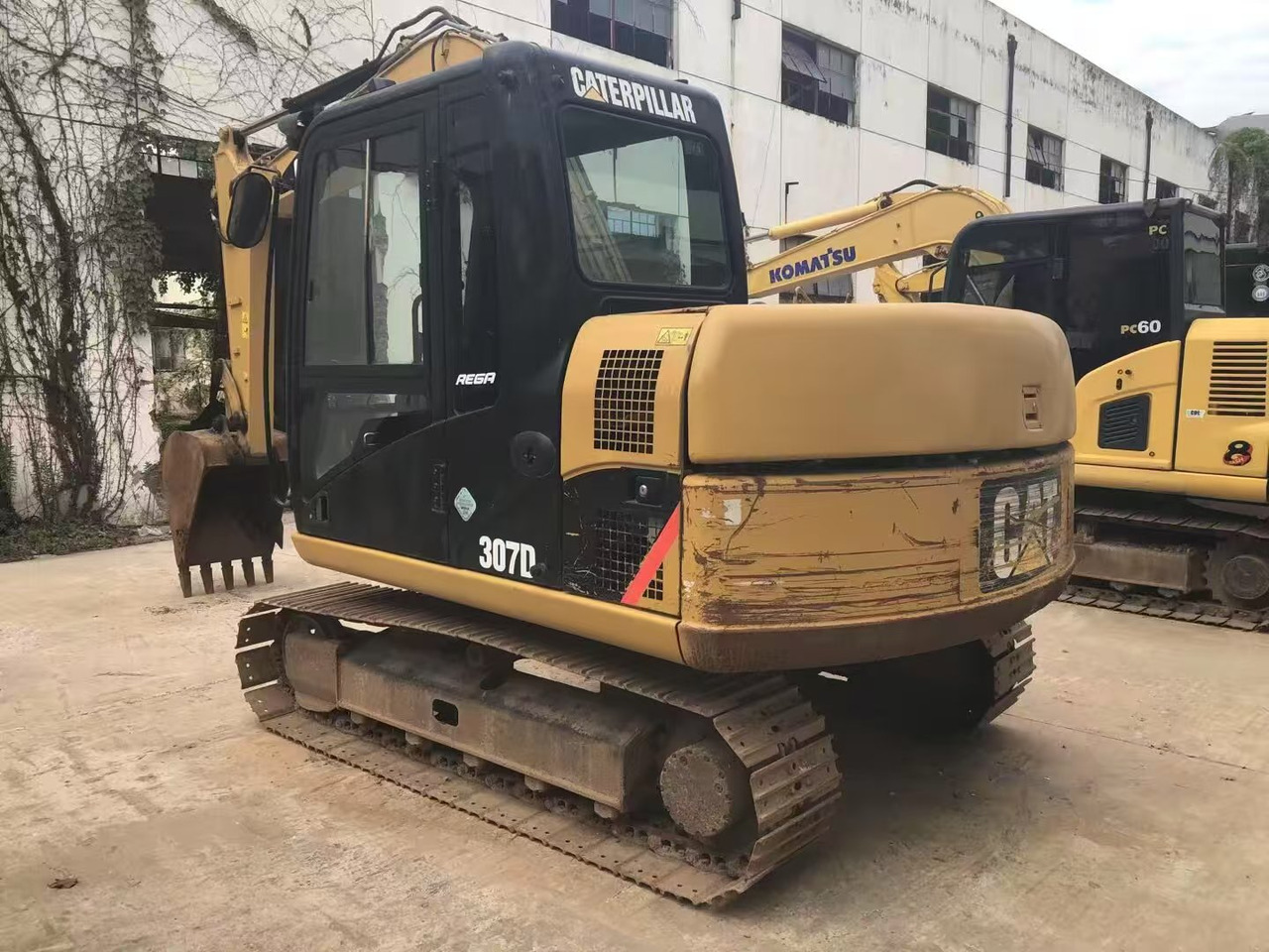 CATERPILLAR 307D - Верижен багер: снимка 2 CATERPILLAR 307D - Верижен багер: снимка 2