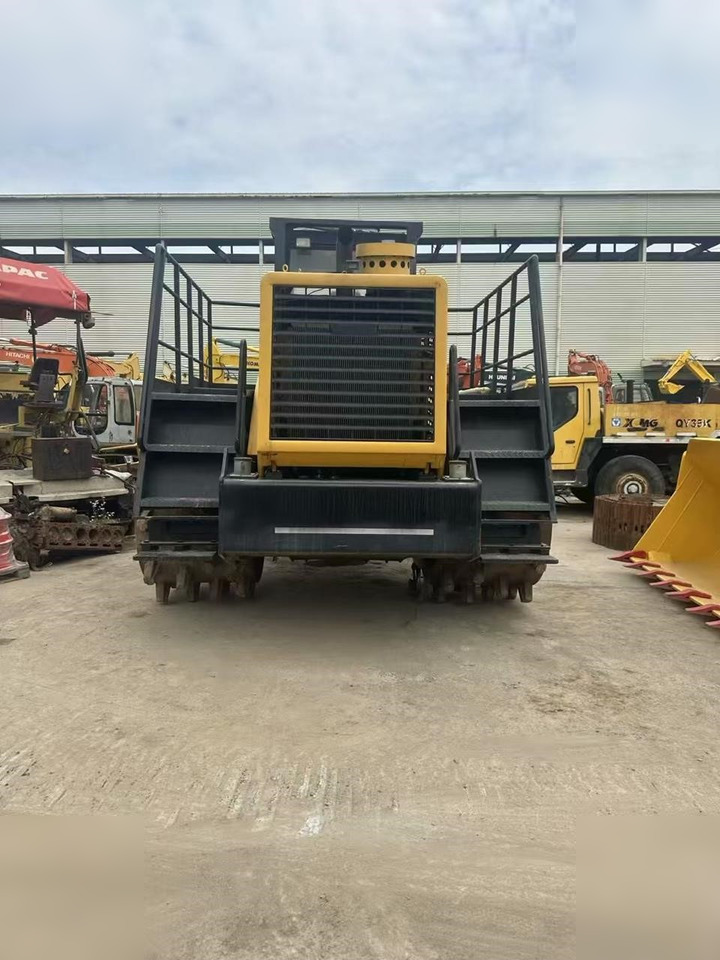 CATERPILLAR 816A - Компактор: снимка 3 CATERPILLAR 816A - Компактор: снимка 3