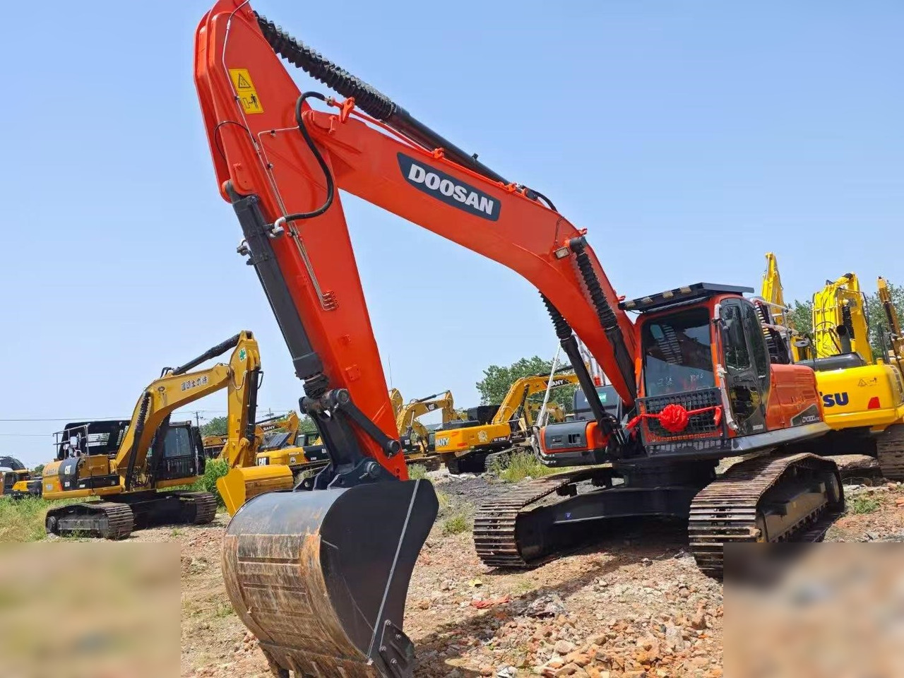DOOSAN DX300 LC - Верижен багер: снимка 1 DOOSAN DX300 LC - Верижен багер: снимка 1