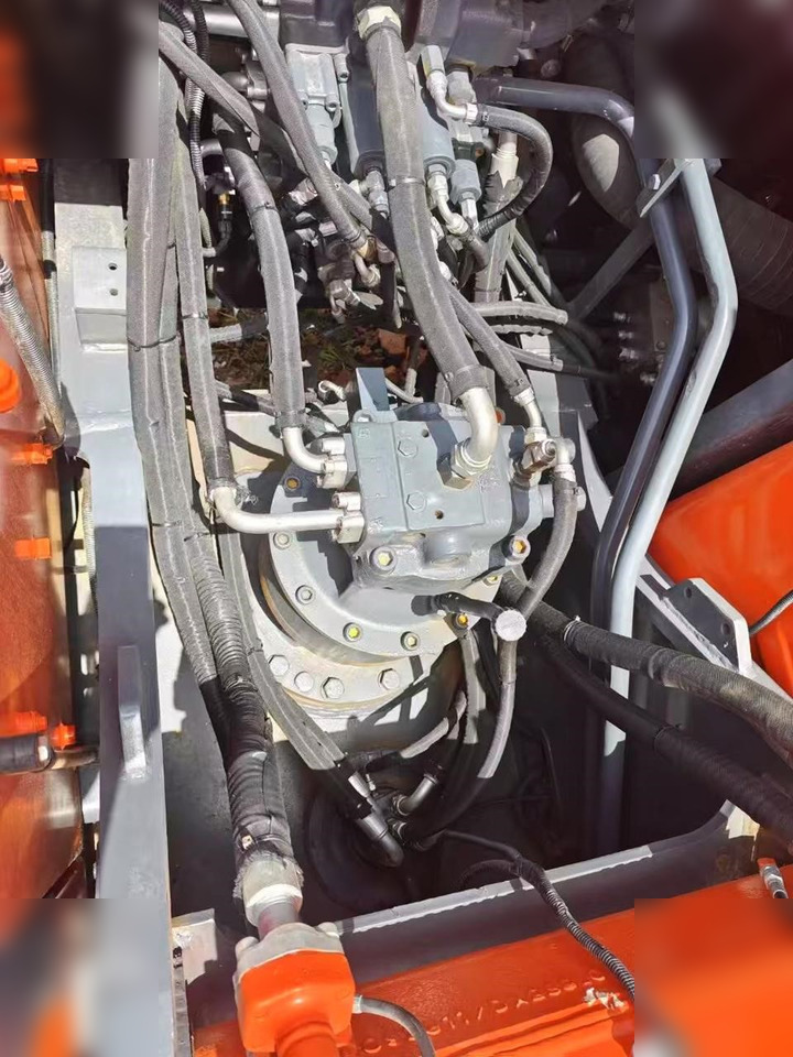 DOOSAN DX300 LC - Верижен багер: снимка 4 DOOSAN DX300 LC - Верижен багер: снимка 4