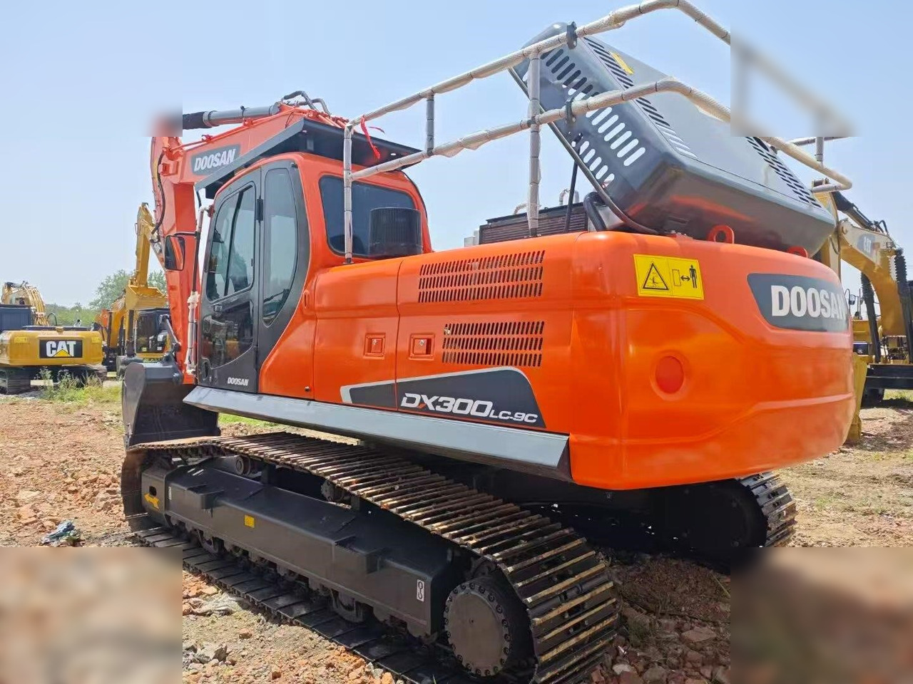 DOOSAN DX300 LC - Верижен багер: снимка 5 DOOSAN DX300 LC - Верижен багер: снимка 5