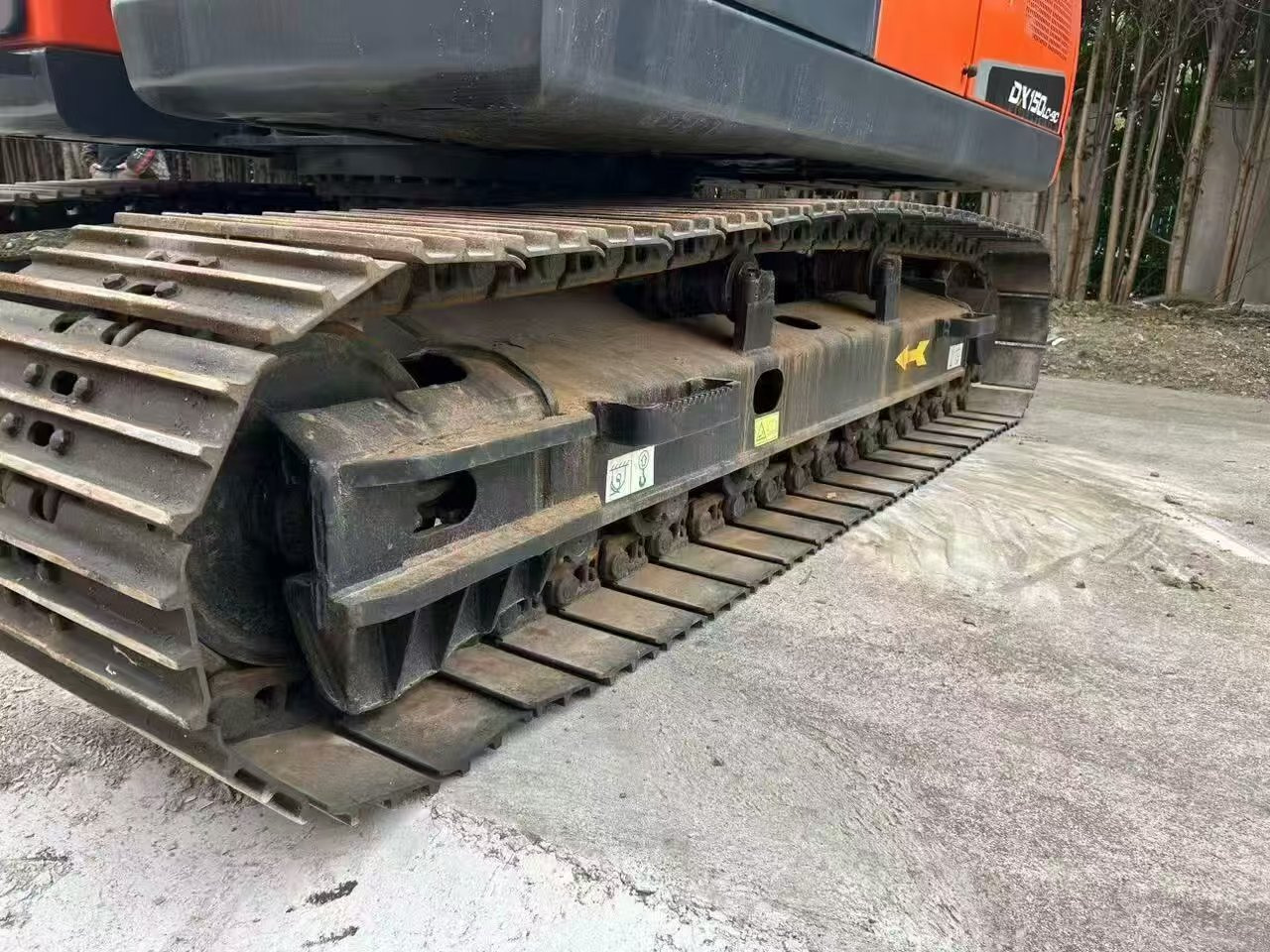 Doosan DX150 - Верижен багер: снимка 3 Doosan DX150 - Верижен багер: снимка 3