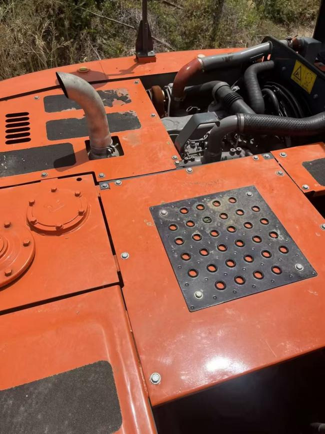 HITACHI ZX120 - Верижен багер: снимка 5 HITACHI ZX120 - Верижен багер: снимка 5