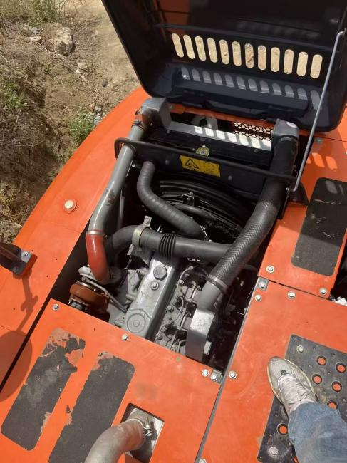 HITACHI ZX120 - Верижен багер: снимка 4 HITACHI ZX120 - Верижен багер: снимка 4