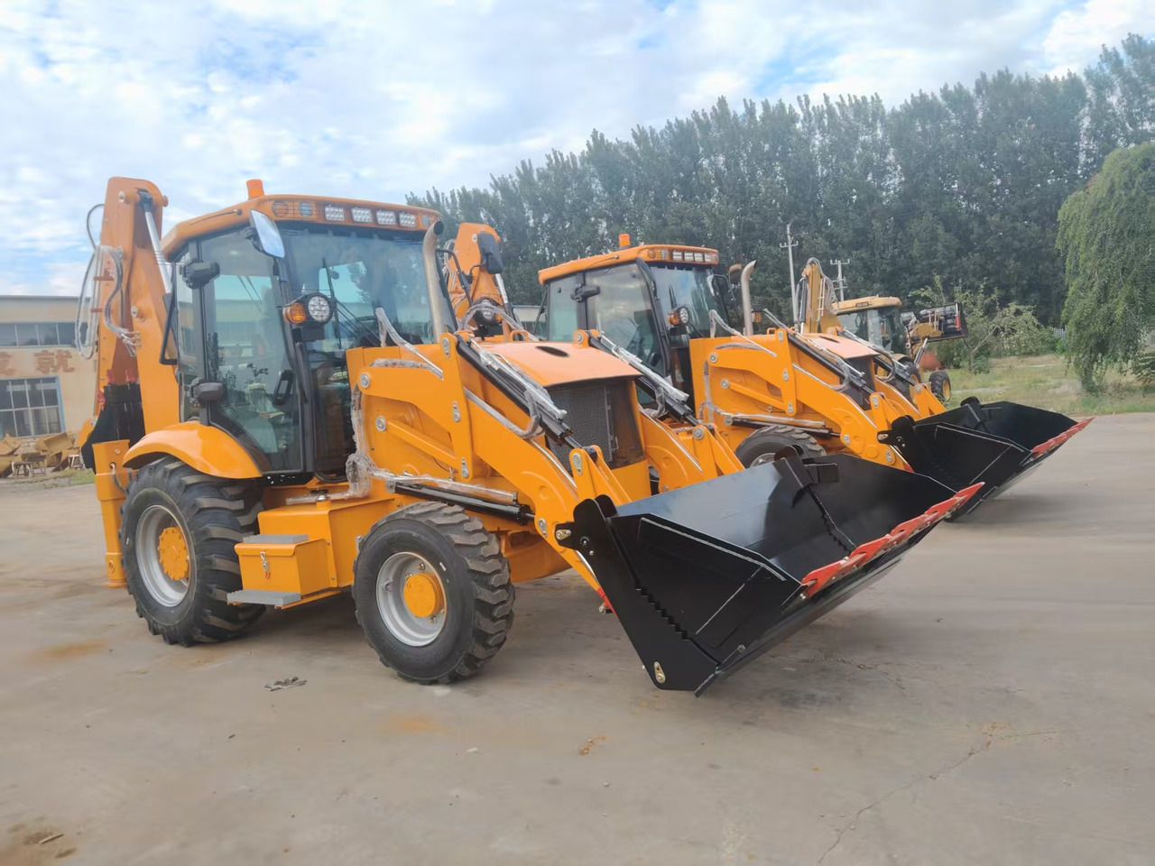 JCP ZY3CX - Багер-товарач: снимка 2 JCP ZY3CX - Багер-товарач: снимка 2