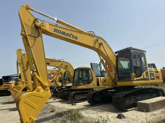 KOMATSU 200-8 - Колесен багер: снимка 2 KOMATSU 200-8 - Колесен багер: снимка 2