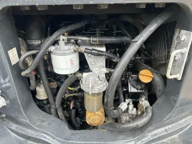 KOMATSU 35MR - Мини багер: снимка 4 KOMATSU 35MR - Мини багер: снимка 4