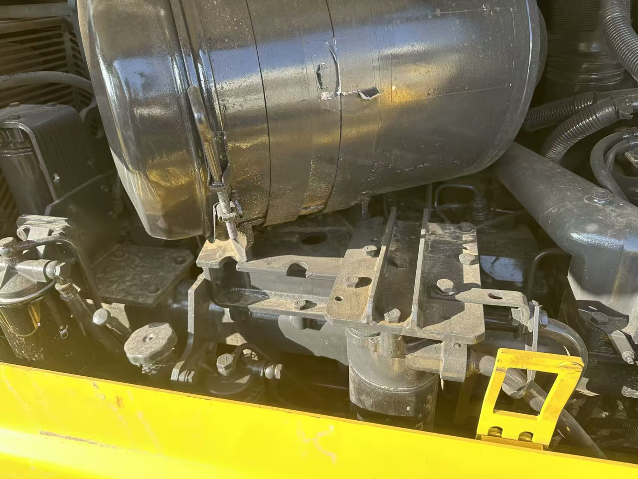 Булдозер KOMATSU D85E: снимка 11
