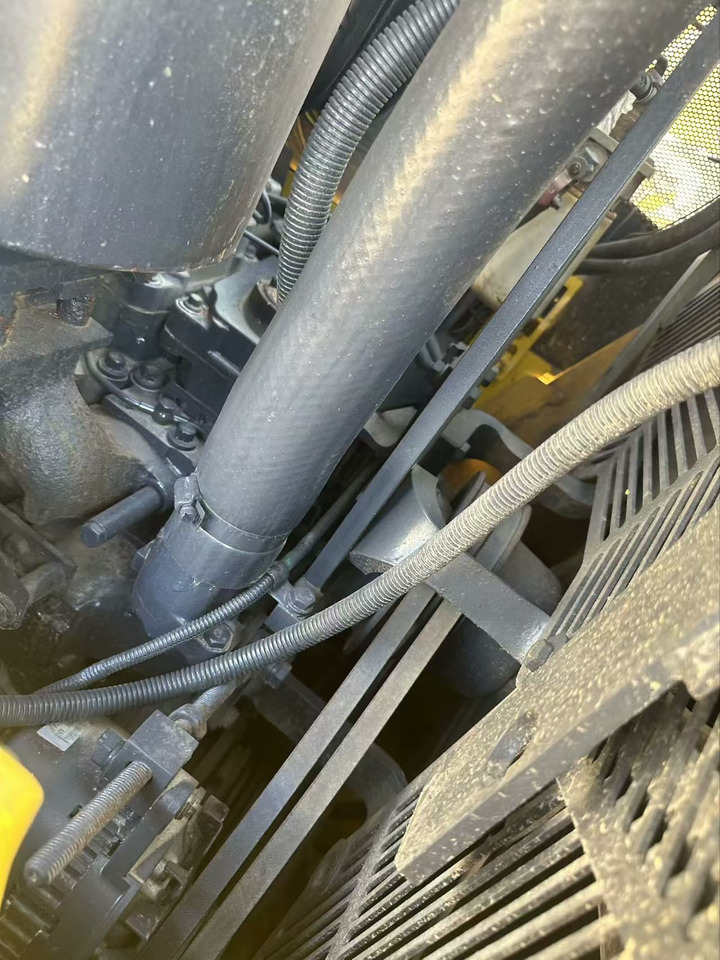 KOMATSU D85E - Булдозер: снимка 5 KOMATSU D85E - Булдозер: снимка 5