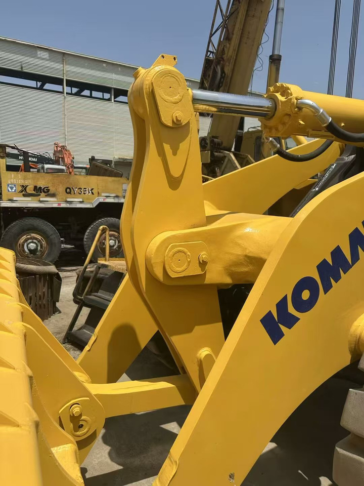 KOMATSU WA470 - Колесен товарач: снимка 3 KOMATSU WA470 - Колесен товарач: снимка 3