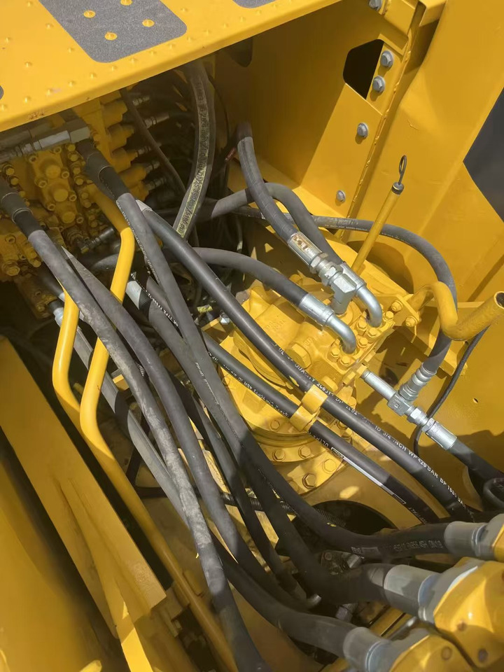 Верижен багер KOMATSU pc200: снимка 22