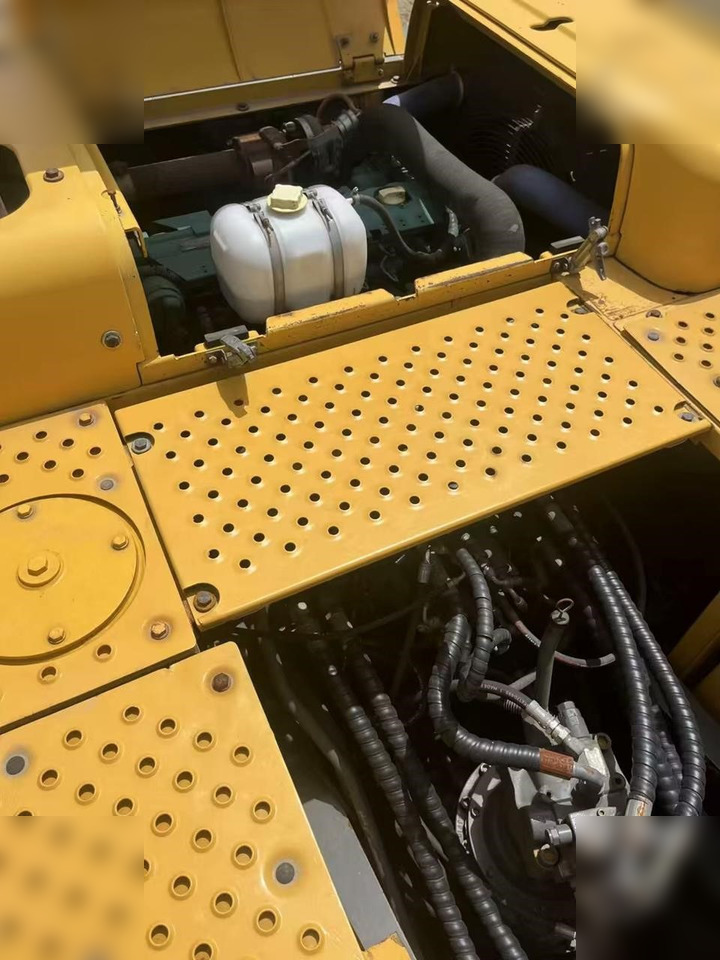 VOLVO EC210 - Верижен багер: снимка 3 VOLVO EC210 - Верижен багер: снимка 3