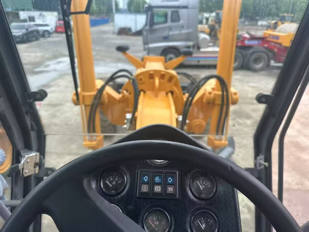 XCMG GR2153 - Грейдер: снимка 3 XCMG GR2153 - Грейдер: снимка 3