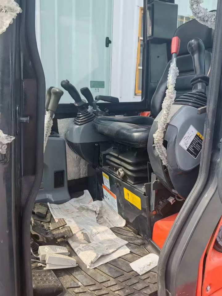 Kubota mini excavator - Мини багер: снимка 4 Kubota mini excavator - Мини багер: снимка 4