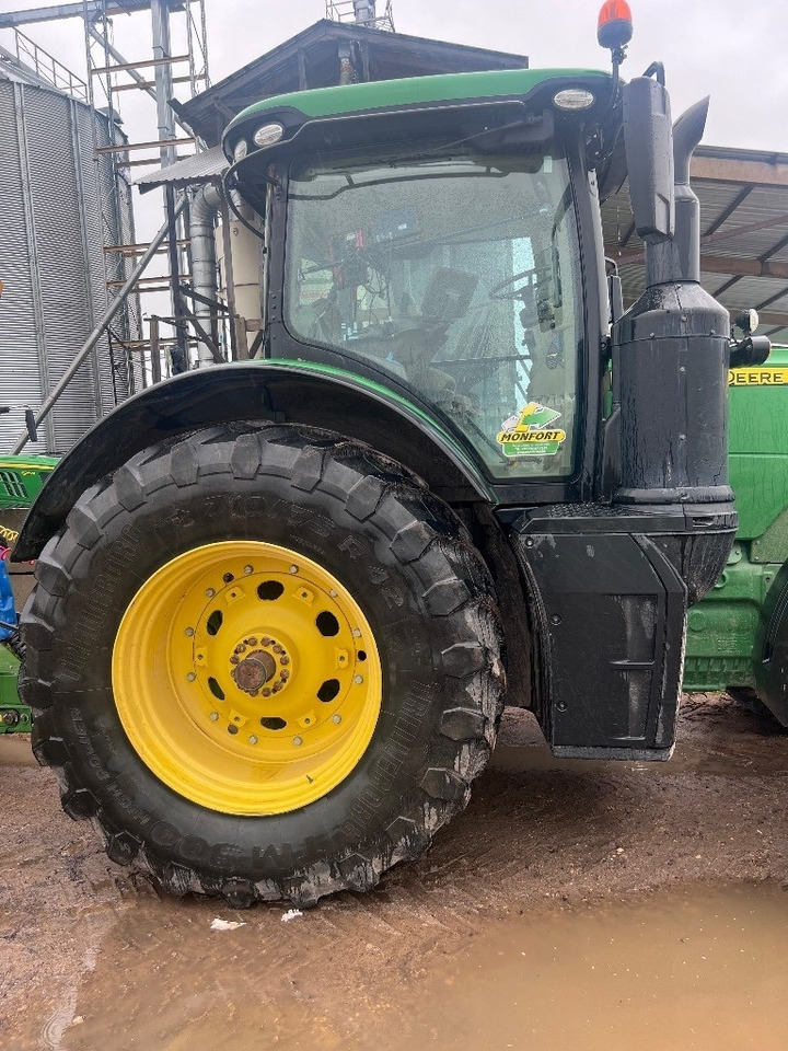 John Deere 8320R - Трактор: снимка 4 John Deere 8320R - Трактор: снимка 4