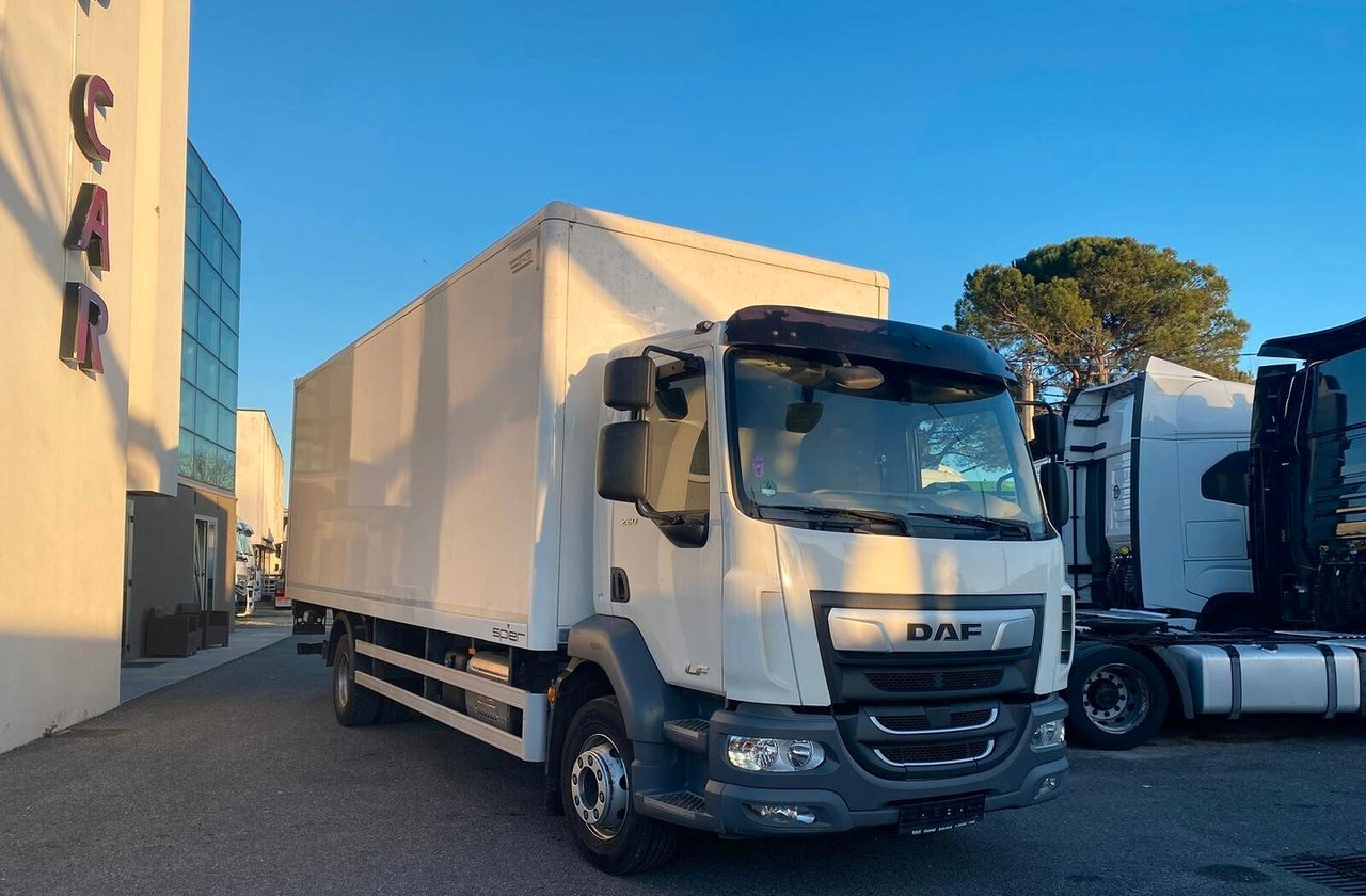 DAF LF 260 FA 2021 CASSONE E SPONDA CARICATRICE - Камион фургон: снимка 2 DAF LF 260 FA 2021 CASSONE E SPONDA CARICATRICE - Камион фургон: снимка 2