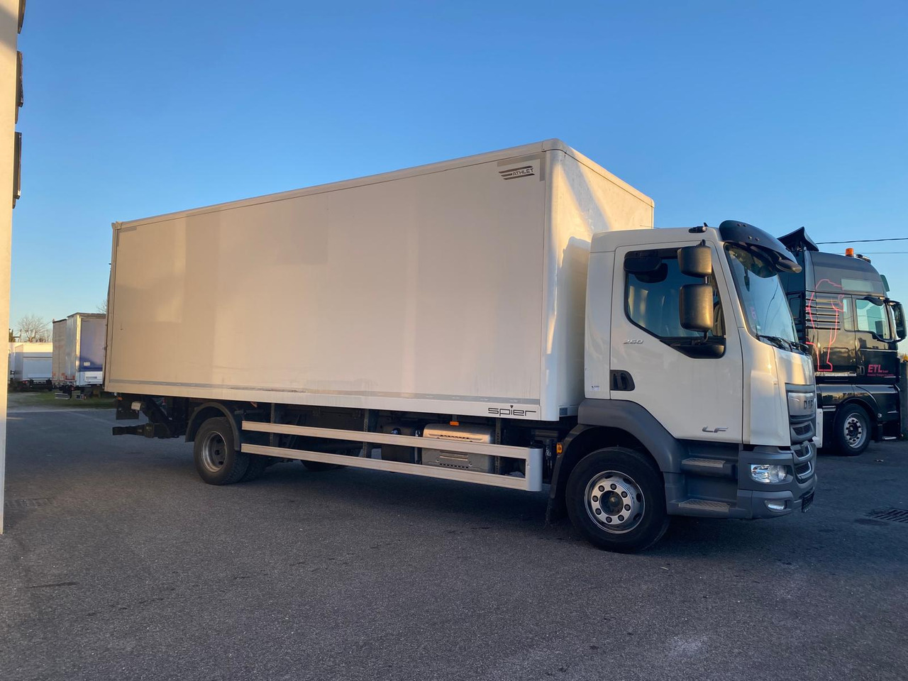 DAF LF 260 FA - Камион фургон: снимка 4 DAF LF 260 FA - Камион фургон: снимка 4