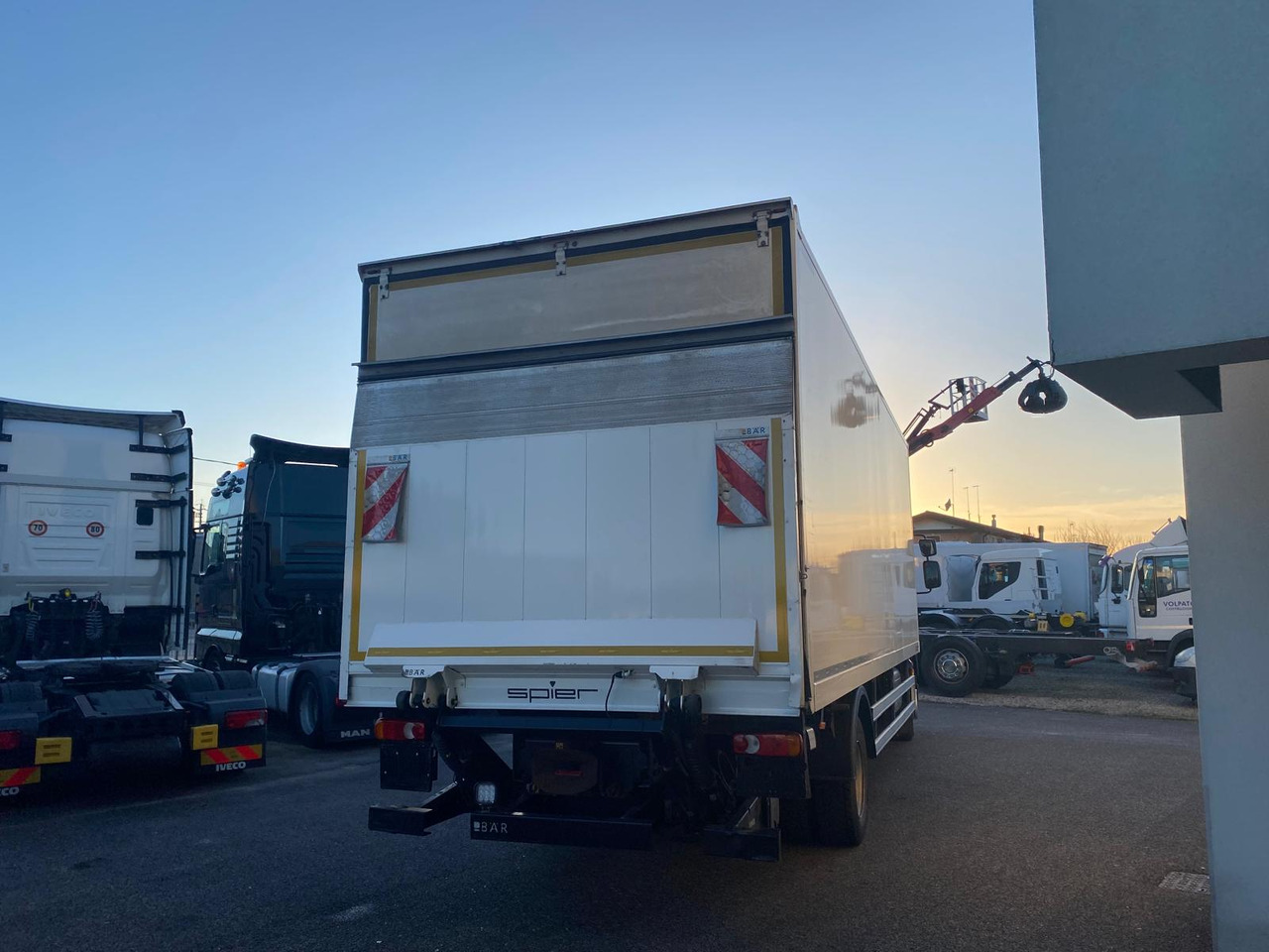 DAF LF 260 FA - Камион фургон: снимка 5 DAF LF 260 FA - Камион фургон: снимка 5