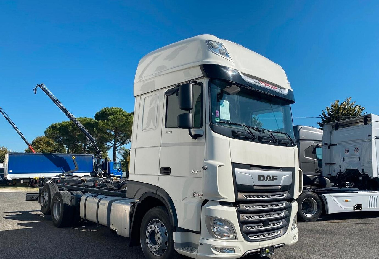 DAF XF 480 FT FULL PNEUMATIC 2019 - Шаси кабина: снимка 3 DAF XF 480 FT FULL PNEUMATIC 2019 - Шаси кабина: снимка 3