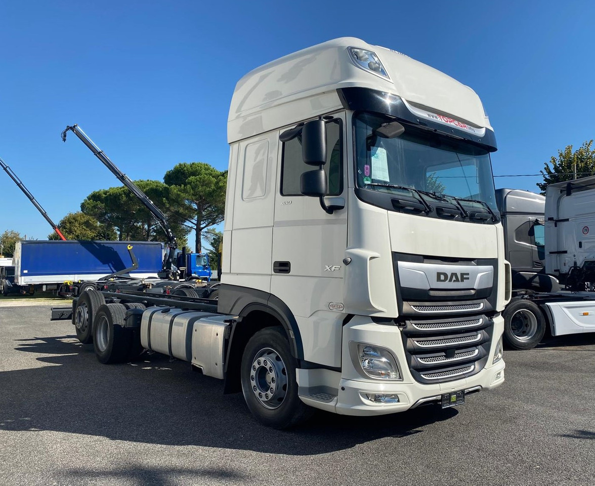 DAF XF 480 - Шаси кабина: снимка 3 DAF XF 480 - Шаси кабина: снимка 3