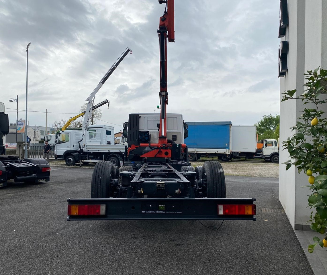 IVECO AT260S33 - Камион с кран: снимка 3 IVECO AT260S33 - Камион с кран: снимка 3