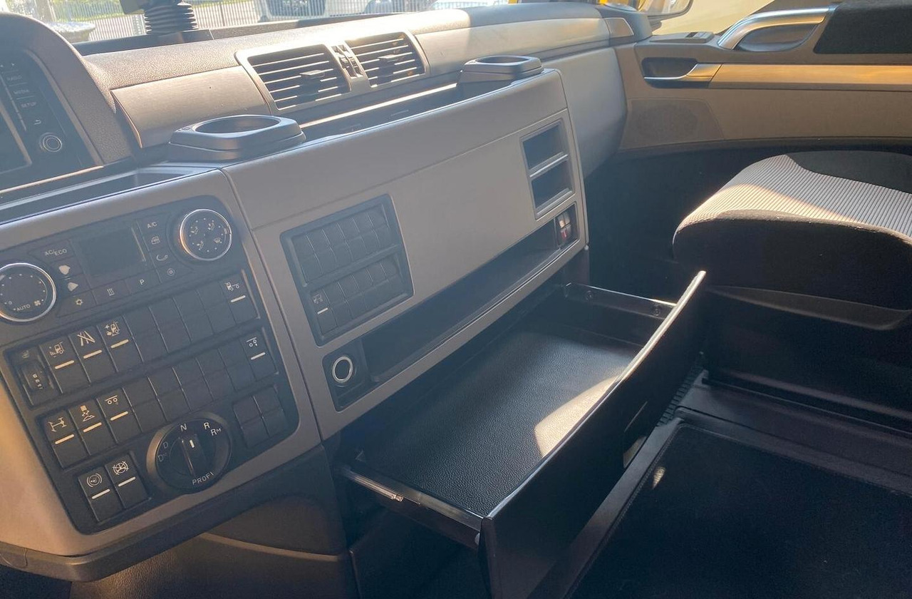 Шаси кабина MAN TGX 26.500 EURO 6 2019 A TELAIO FULL OPTIONAL: снимка 10