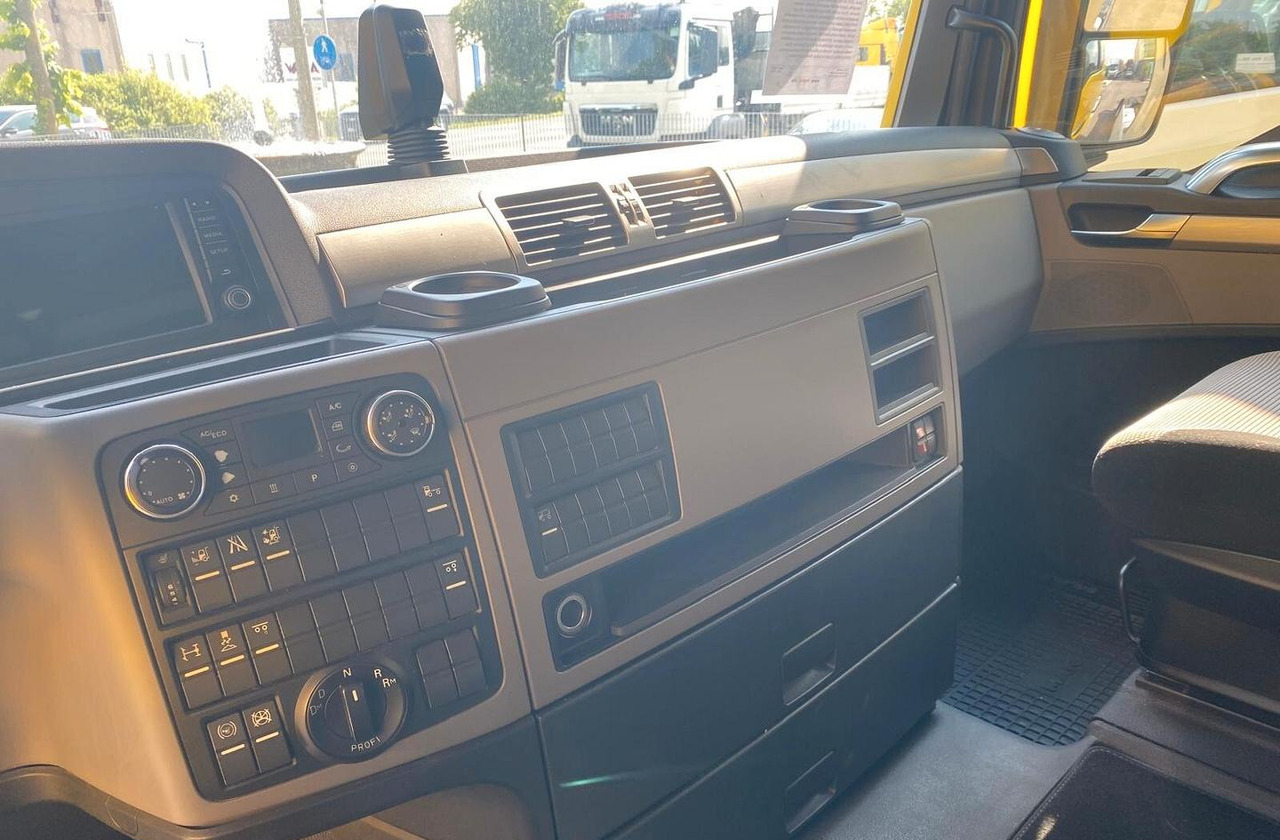 Шаси кабина MAN TGX 26.500 EURO 6 2019 A TELAIO FULL OPTIONAL: снимка 12