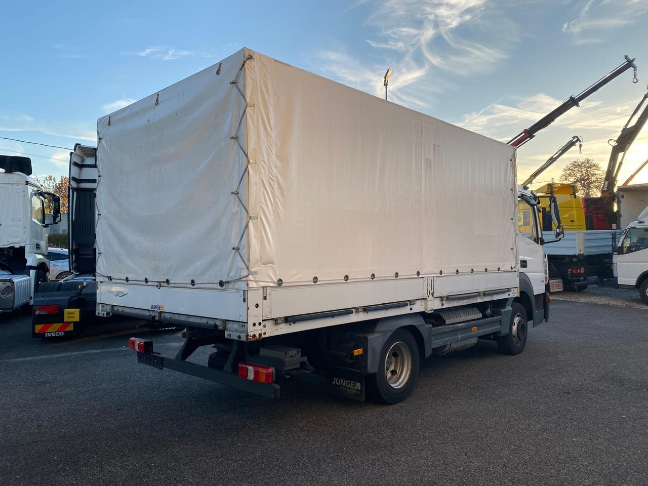 MERCEDES-BENZ 816 ATEGO - Камион с брезент: снимка 4 MERCEDES-BENZ 816 ATEGO - Камион с брезент: снимка 4