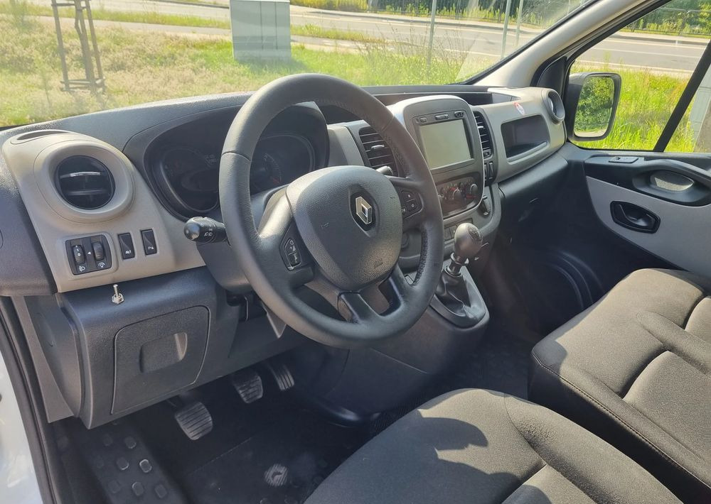Малък ван Renault Trafic: снимка 17