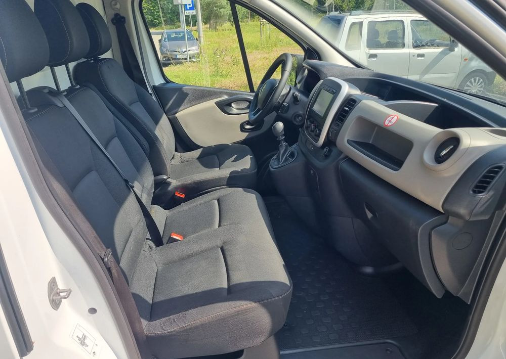 Малък ван Renault Trafic: снимка 20