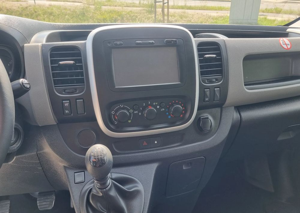 Малък ван Renault Trafic: снимка 19