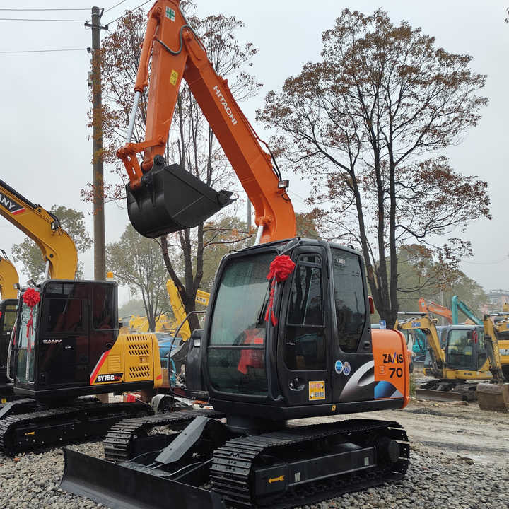 90% New HITACHI ZX70 Used Excavator Mining Construction Excavators, Strong Power, Low Price, and Very Good Quality - Верижен багер: снимка 1 90% New HITACHI ZX70 Used Excavator Mining Construction Excavators, Strong Power, Low Price, and Very Good Quality - Верижен багер: снимка 1