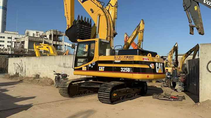 Budget-Friendly Cat 325BL Excavator| Original Parts, No Major Repairs, Global Shipping Available! - Верижен багер: снимка 2 Budget-Friendly Cat 325BL Excavator| Original Parts, No Major Repairs, Global Shipping Available! - Верижен багер: снимка 2