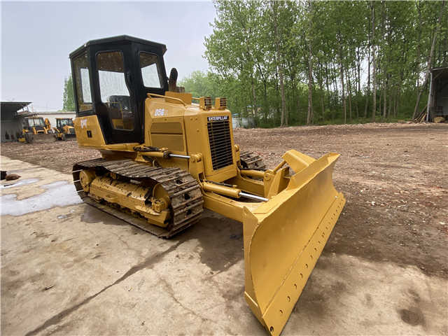 Caterpillar Used D5 Bulldozer , CAT D5g D5h D5k with Ripper , CAT D4h D5h D6h D7h - Булдозер: снимка 2 Caterpillar Used D5 Bulldozer , CAT D5g D5h D5k with Ripper , CAT D4h D5h D6h D7h - Булдозер: снимка 2