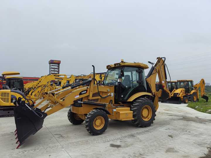 Cheap Prices Good Condition High Performance CAT 420F Used Backhoe Loader for Sale - Багер-товарач: снимка 3 Cheap Prices Good Condition High Performance CAT 420F Used Backhoe Loader for Sale - Багер-товарач: снимка 3