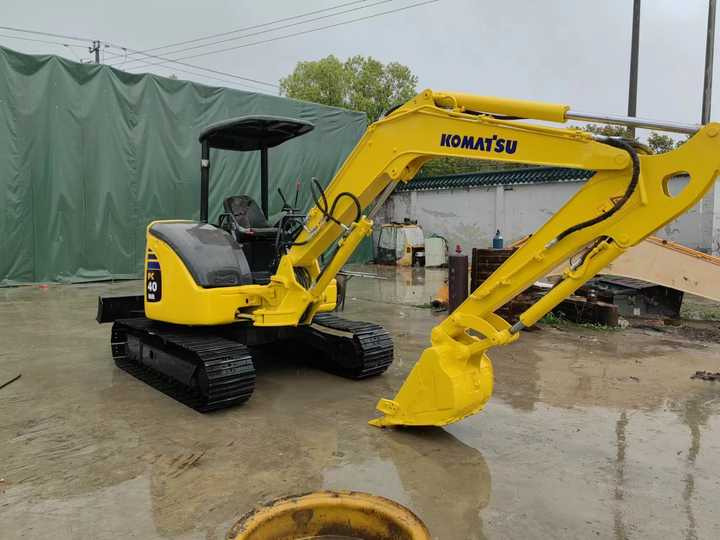 Cheap Selling Second Hand Mini Excavator Komatsu PC40 4Ton Japanese Komatsu PC40 Used Excavator for Sale - Мини багер: снимка 2 Cheap Selling Second Hand Mini Excavator Komatsu PC40 4Ton Japanese Komatsu PC40 Used Excavator for Sale - Мини багер: снимка 2