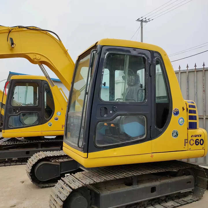 Cheap Used Komatsu PC60-7 Crawler Excavator with High Efficiency Used Heavy Machinery Komatsu P60-7 Digger Cheap for Sale - Верижен багер: снимка 1 Cheap Used Komatsu PC60-7 Crawler Excavator with High Efficiency Used Heavy Machinery Komatsu P60-7 Digger Cheap for Sale - Верижен багер: снимка 1