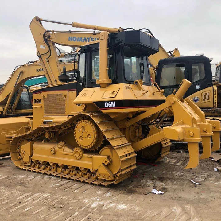 Good Condition D6m Mini Bulldozer New Crawler Bulldozer with Parts Price Bulldozers - Булдозер: снимка 3 Good Condition D6m Mini Bulldozer New Crawler Bulldozer with Parts Price Bulldozers - Булдозер: снимка 3