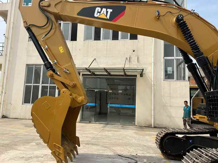 Good Condition Used CAT Excavator Japan 330D Original Used Excavator Cat 330D in Stock - Верижен багер: снимка 5 Good Condition Used CAT Excavator Japan 330D Original Used Excavator Cat 330D in Stock - Верижен багер: снимка 5