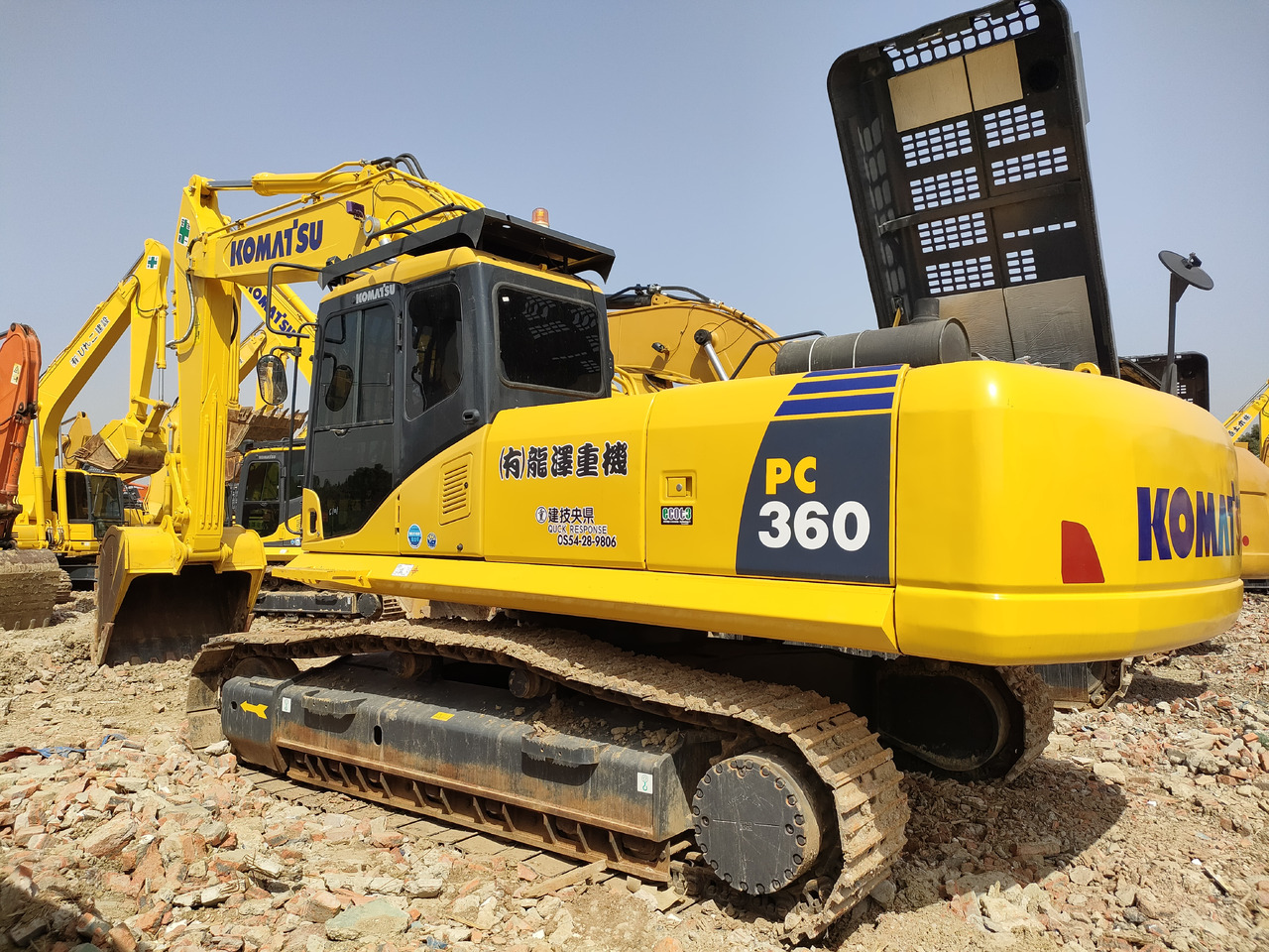 KOMATSU Good Condition Used Komatsu360 Komastu Pc360 Excavator Machine for Cheap Price Hot Sale in China - Верижен багер: снимка 3 KOMATSU Good Condition Used Komatsu360 Komastu Pc360 Excavator Machine for Cheap Price Hot Sale in China - Верижен багер: снимка 3