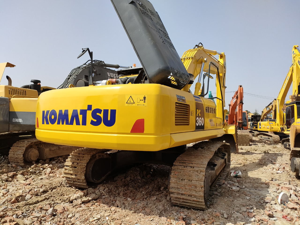 KOMATSU Good Condition Used Komatsu360 Komastu Pc360 Excavator Machine for Cheap Price Hot Sale in China - Верижен багер: снимка 1 KOMATSU Good Condition Used Komatsu360 Komastu Pc360 Excavator Machine for Cheap Price Hot Sale in China - Верижен багер: снимка 1