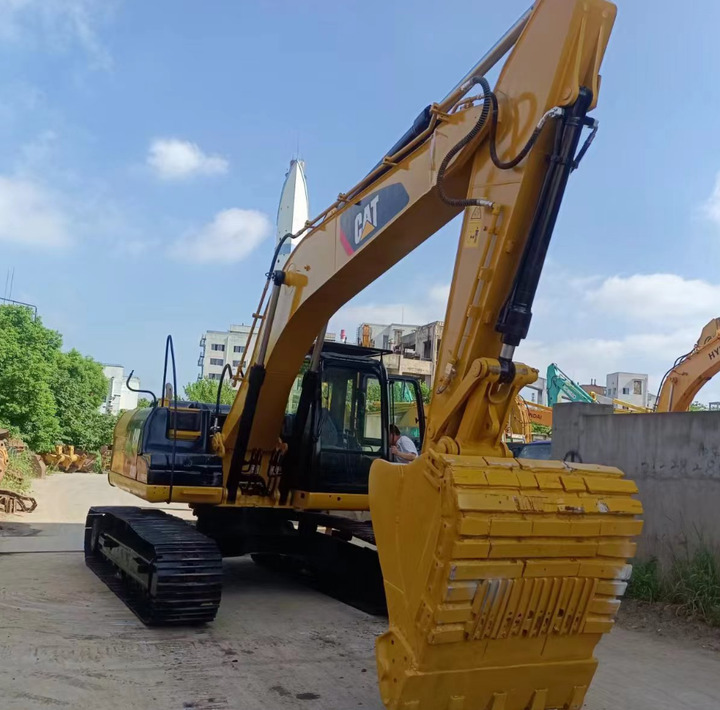 Original CAT 320D Used Excavators Machine CAT 320D 320B Crawler Excavator 20tons Construction Machinery Price - Верижен багер: снимка 1 Original CAT 320D Used Excavators Machine CAT 320D 320B Crawler Excavator 20tons Construction Machinery Price - Верижен багер: снимка 1
