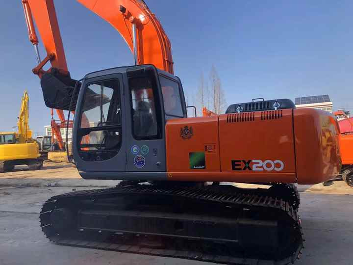 Original Japan Hitachi ZX200 Excavator Hitachi Excavator in Low Price for Hot Sale - Верижен багер: снимка 4 Original Japan Hitachi ZX200 Excavator Hitachi Excavator in Low Price for Hot Sale - Верижен багер: снимка 4