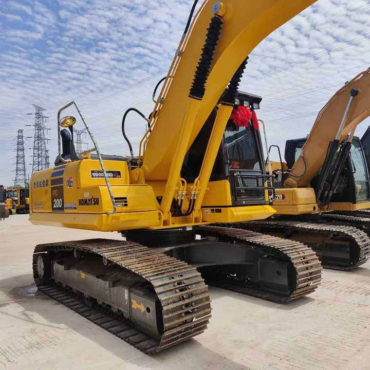 PC200-8 Low Working Hour Second Hand 20 Ton Excavator Komatsu Pc200-8 Crawler Excavator Used Komatsu Excavator PC200-8N1 - Багер: снимка 3 PC200-8 Low Working Hour Second Hand 20 Ton Excavator Komatsu Pc200-8 Crawler Excavator Used Komatsu Excavator PC200-8N1 - Багер: снимка 3