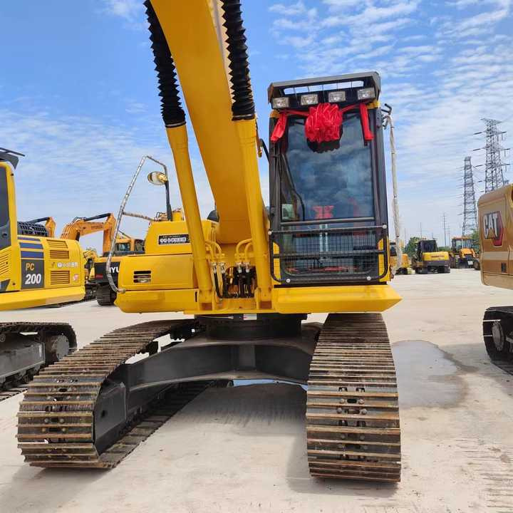 PC200-8 Low Working Hour Second Hand 20 Ton Excavator Komatsu Pc200-8 Crawler Excavator Used Komatsu Excavator PC200-8N1 - Багер: снимка 2 PC200-8 Low Working Hour Second Hand 20 Ton Excavator Komatsu Pc200-8 Crawler Excavator Used Komatsu Excavator PC200-8N1 - Багер: снимка 2