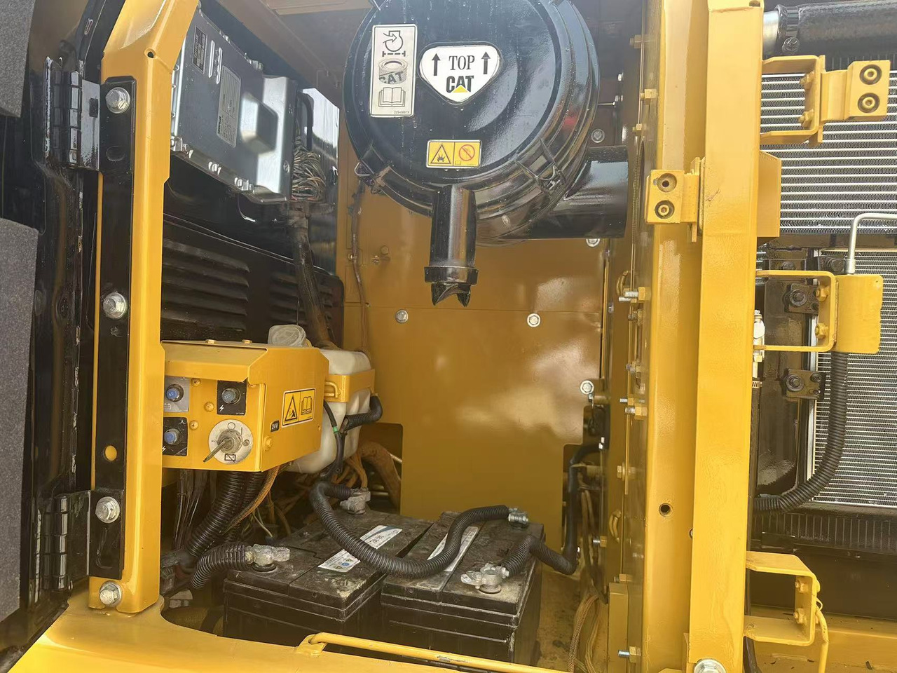 CATERPILLAR Used Digger CAT 323DL Construction Machinery Construction Digger Used CAT 323DL Cheap Excavator - Строителна техника: снимка 4 CATERPILLAR Used Digger CAT 323DL Construction Machinery Construction Digger Used CAT 323DL Cheap Excavator - Строителна техника: снимка 4