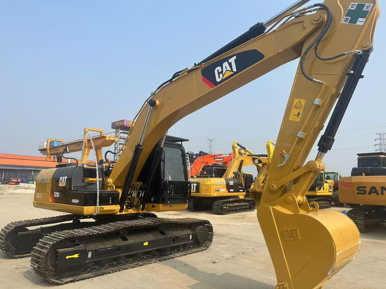 CATERPILLAR Used Digger CAT 323DL Construction Machinery Construction Digger Used CAT 323DL Cheap Excavator - Строителна техника: снимка 2 CATERPILLAR Used Digger CAT 323DL Construction Machinery Construction Digger Used CAT 323DL Cheap Excavator - Строителна техника: снимка 2
